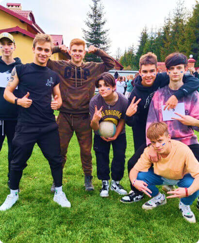 Нові знайомства